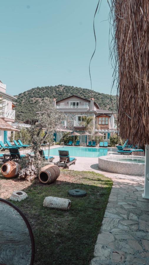 Orino Suites Cedit Exterior photo