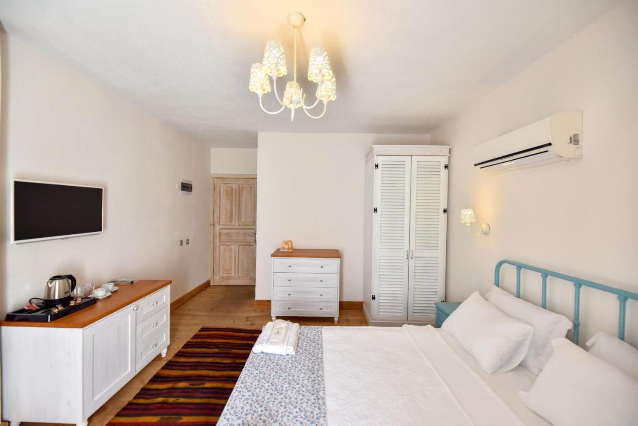 Orino Suites Cedit Room photo
